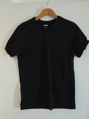 SKIMS Men’s Black Crewneck Short Sleeve Tee